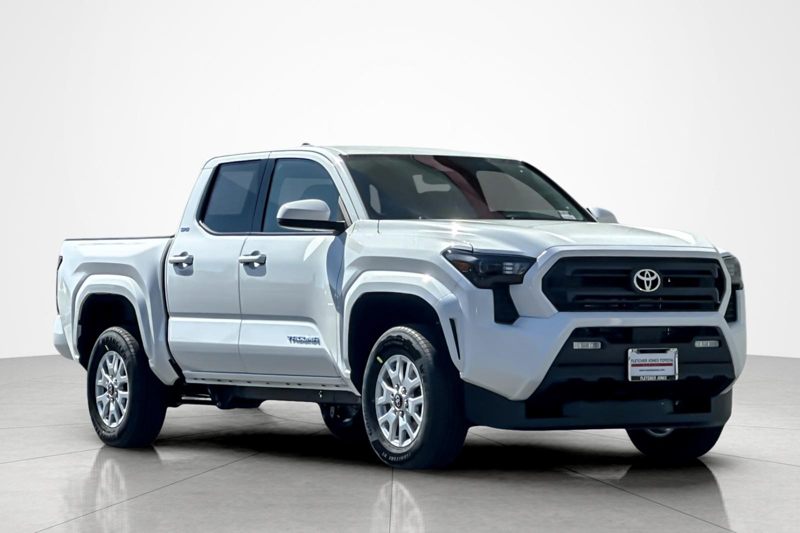 New 2026 Ice Cap Toyota SR5 image 7