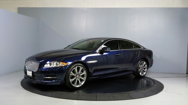 2015 Jaguar XJ  3