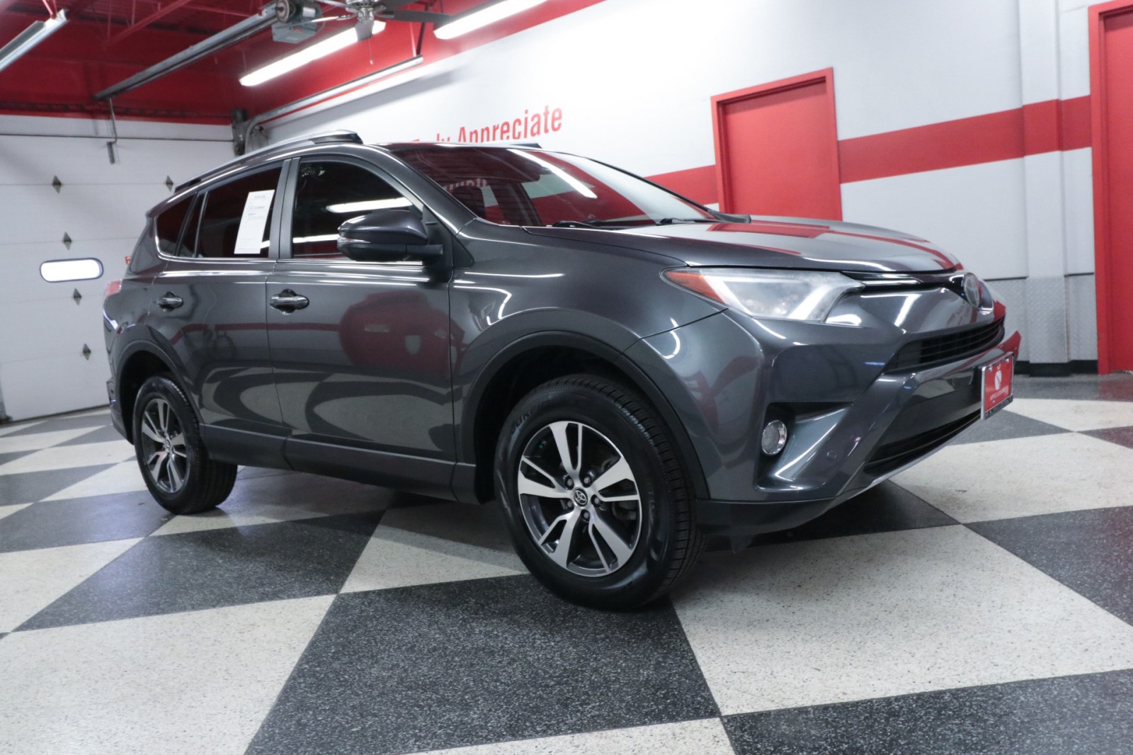 Used Car 2018 Toyota Rav4  Xle For Sale Under $20,000 In Austin, Texas