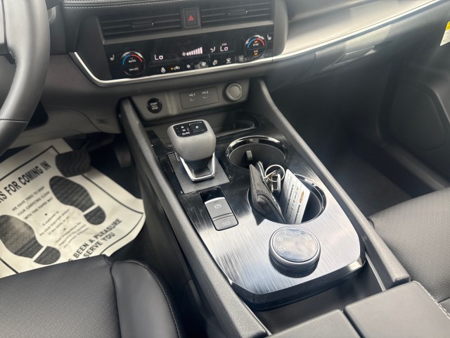NissanRogue17