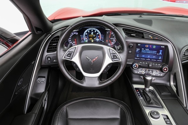 2015 Chevrolet Corvette 2LT 26