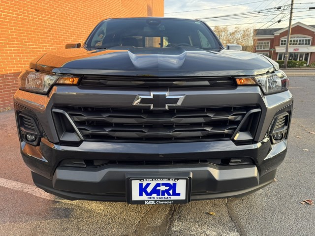 2023 Chevrolet Colorado 4WD LT 8