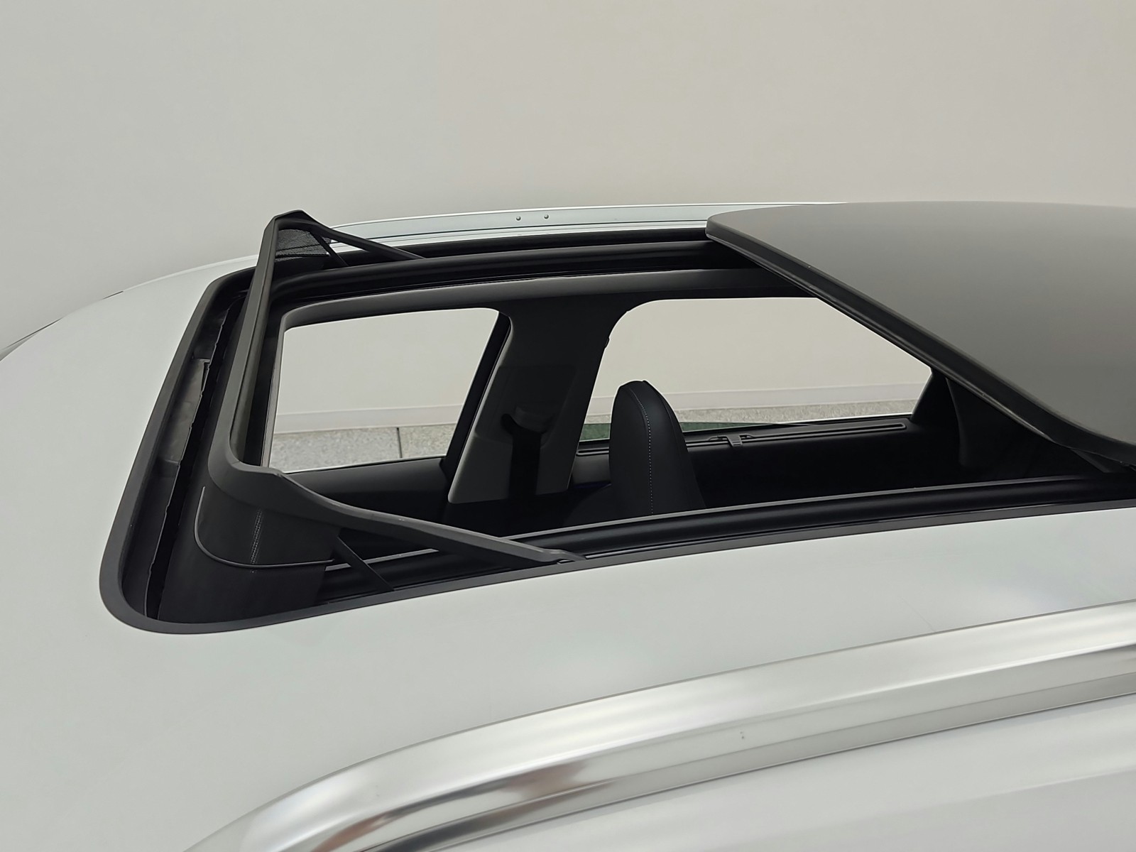 Used 2025 Glacier White Metallic Audi Premium Plus image 14