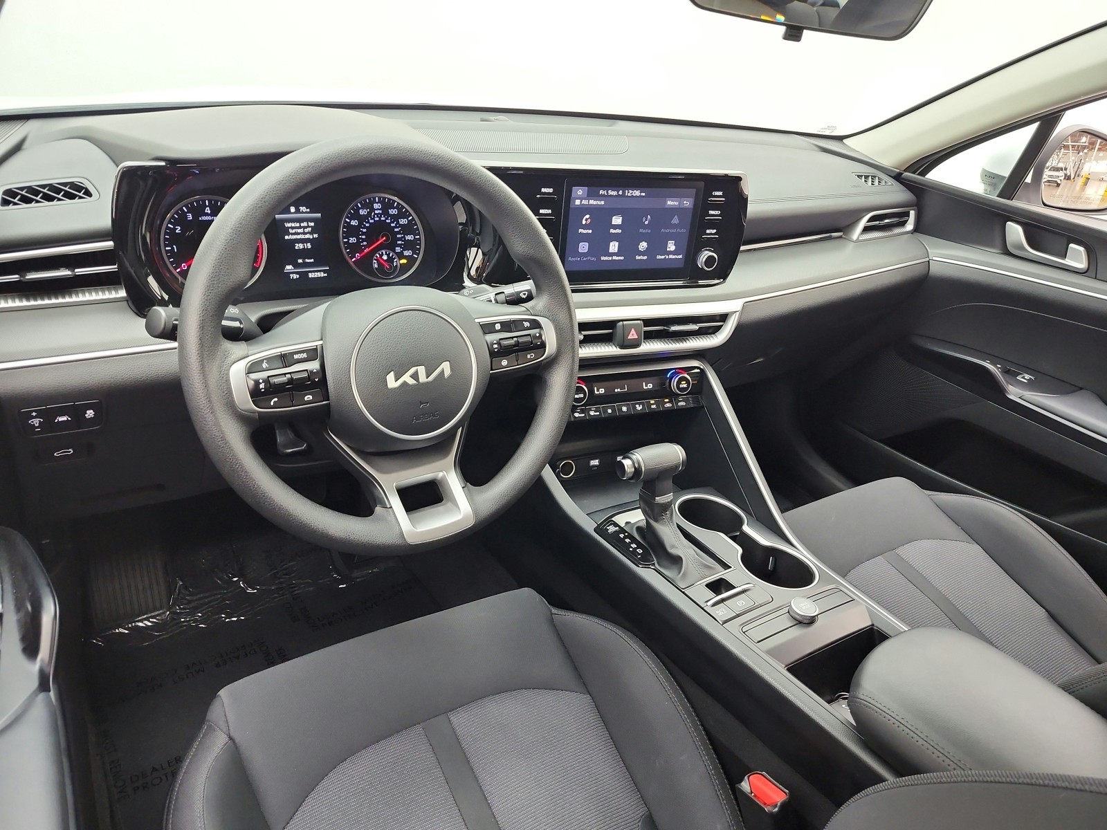 Used 2022 Glacial White Pearl Kia LXS Auto FWD image 14