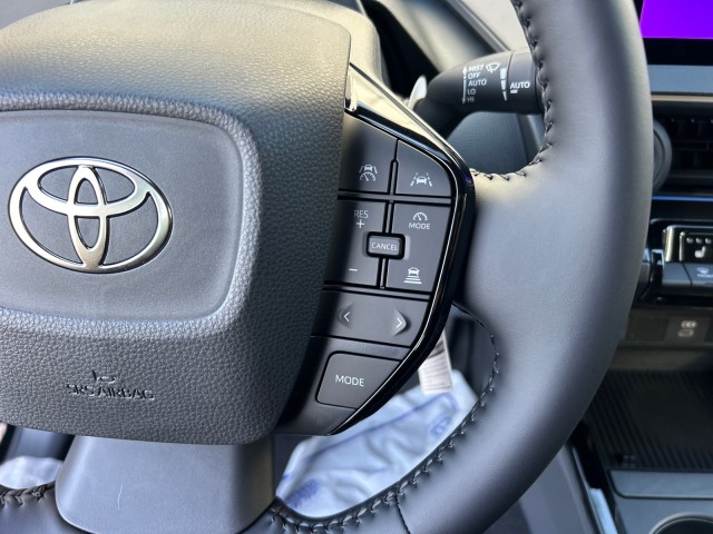 ToyotaPrius Plug-In Hybrid20