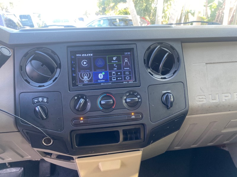 2008 Ford Super Duty F-350 DRW XL LOW MILES 43,076 4WD in ,