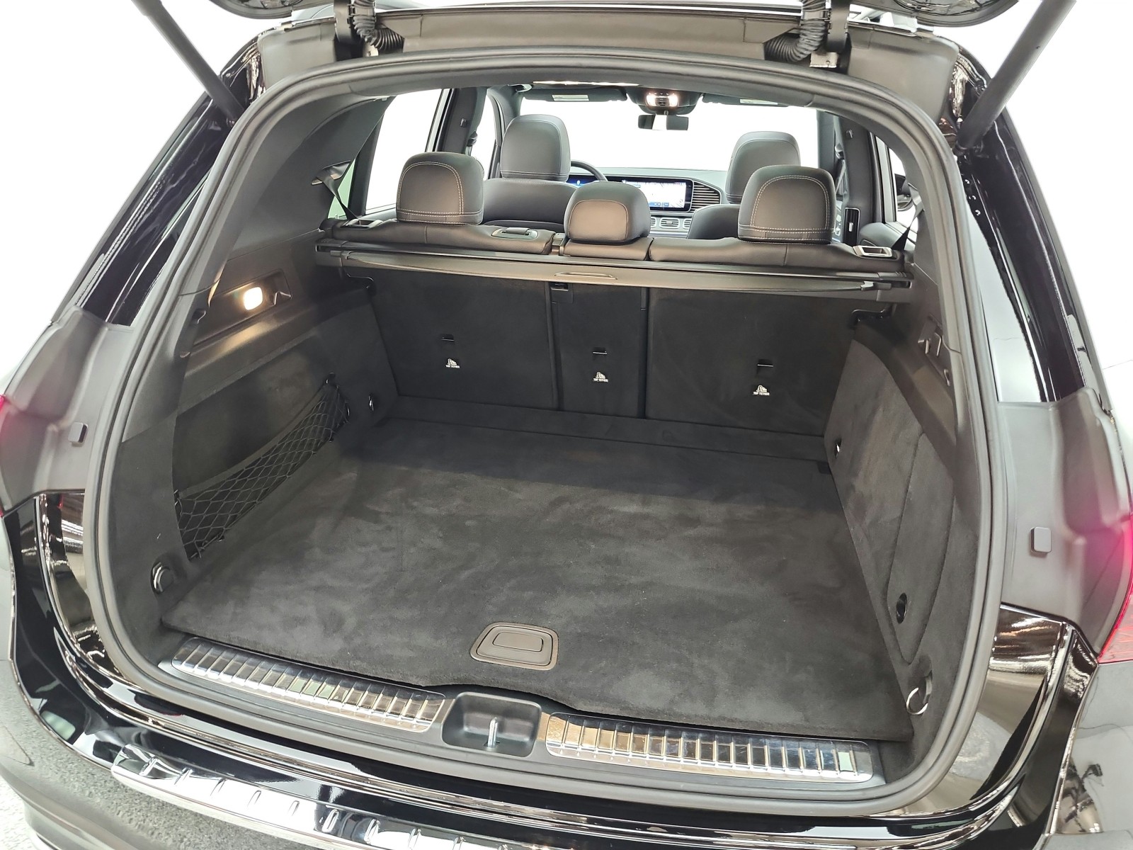 Certified Used 2026 Black Mercedes-Benz GLE 450 4MATIC® SUV image 22