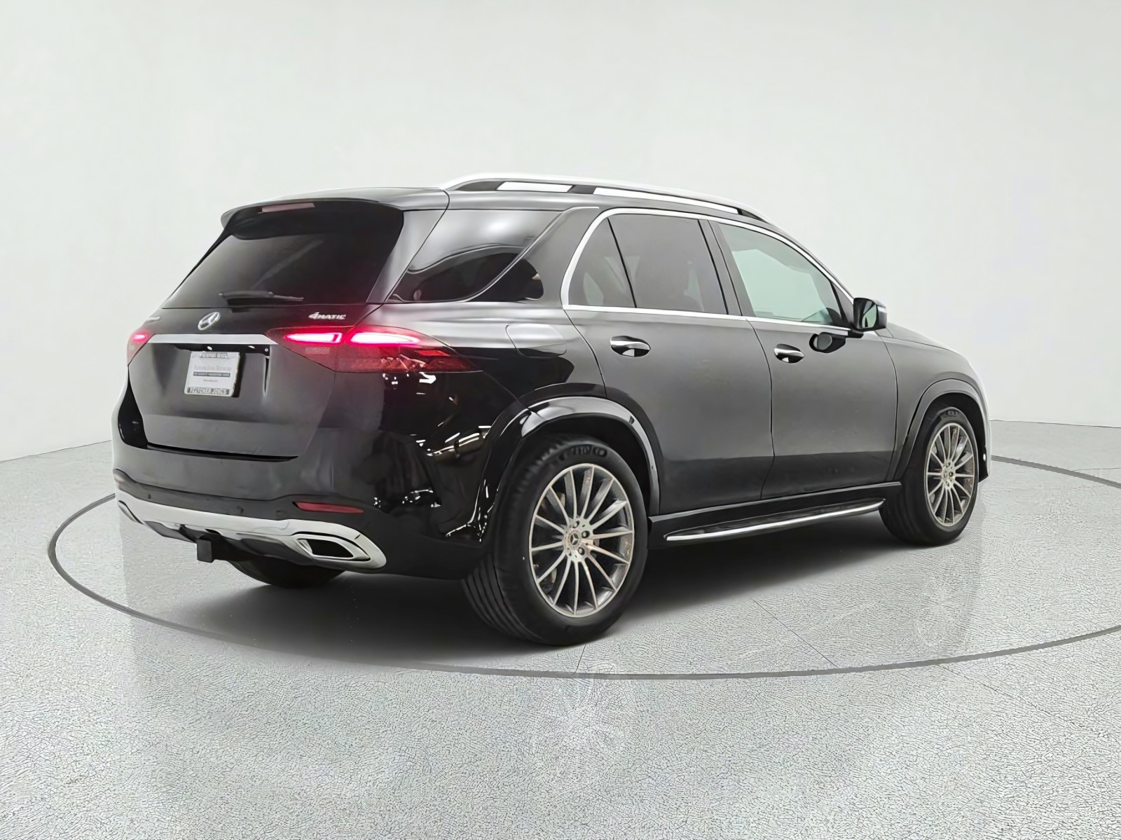 New 2026 Obsidian Black Metallic Mercedes-Benz GLE 450 4MATIC® SUV image 5