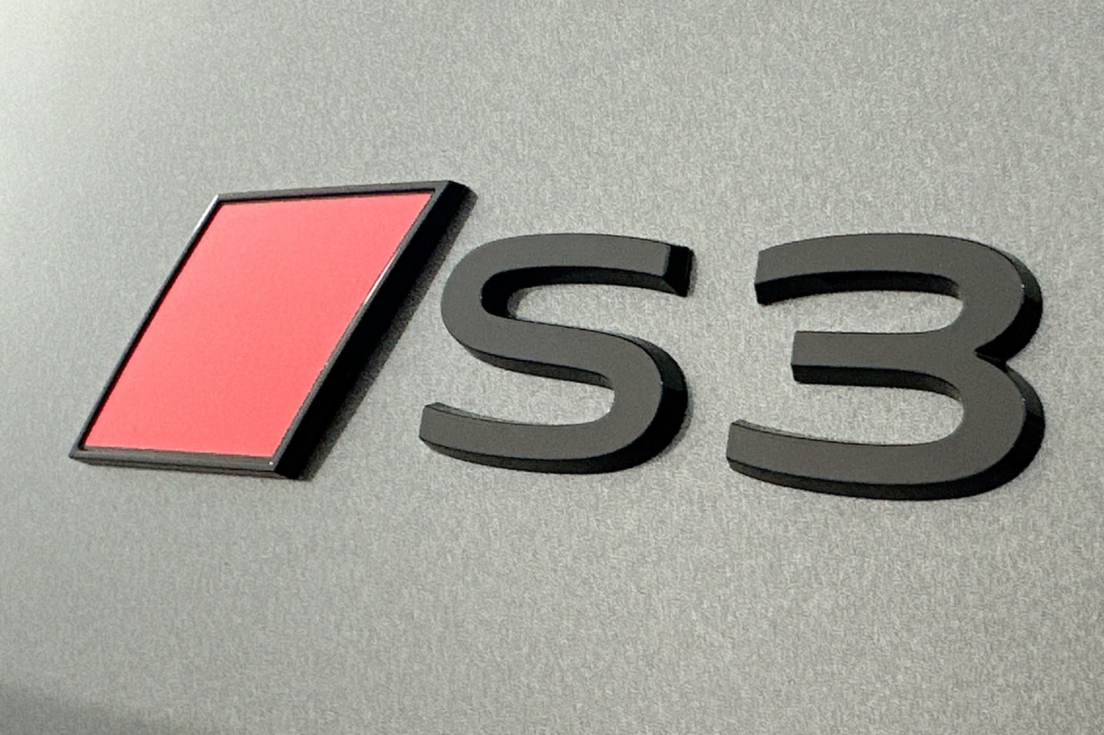 New 2026 Daytona Gray Pearl Effect Audi  image 10