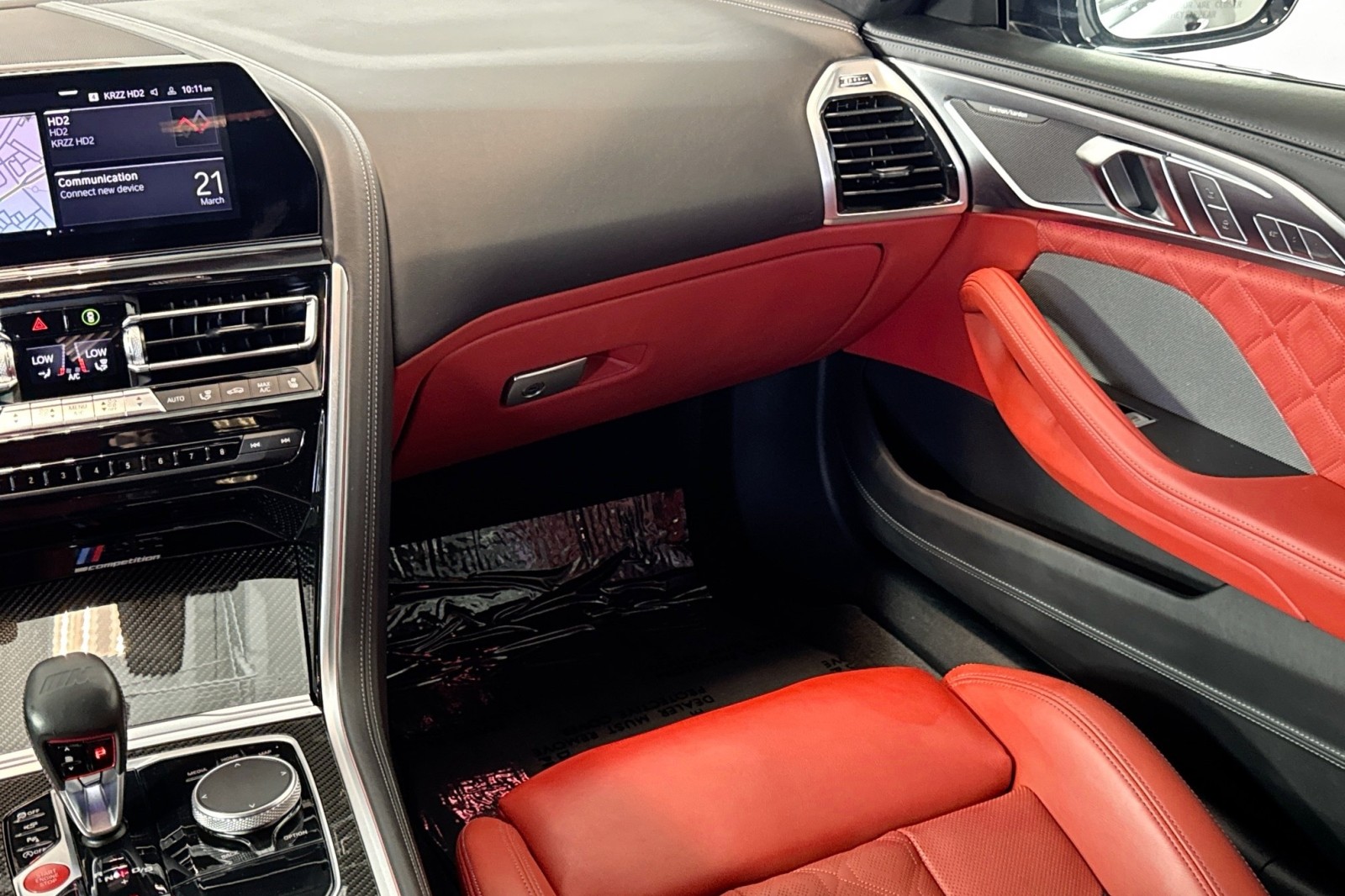 Used 2022 Marina Bay Blue Metallic BMW Competition image 21