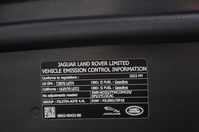 2023 Land Rover Range Rover Autobiography 32