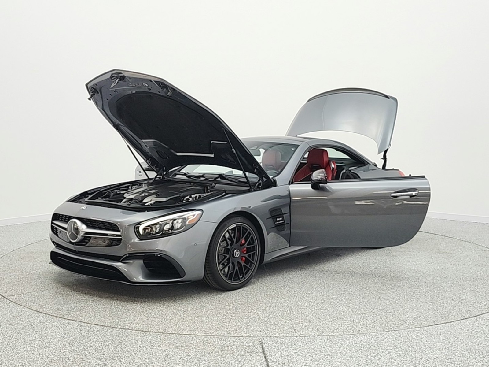 Used 2018 Selenite Grey Metallic Mercedes-Benz AMG® SL 63 Roadster image 19