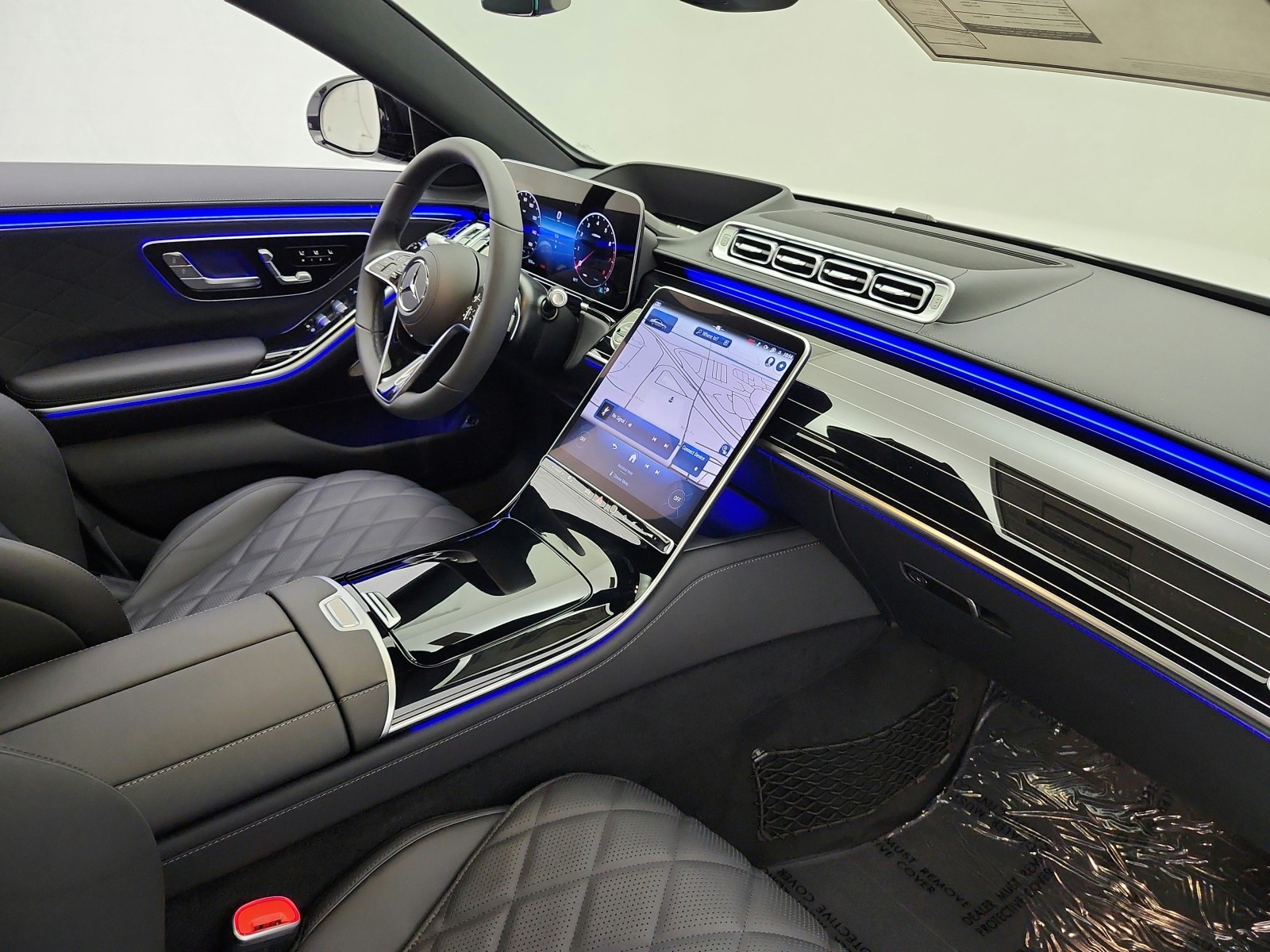 New 2026 MANUFAKTUR Moonlight White Metallic Mercedes-Benz S 580 image 14