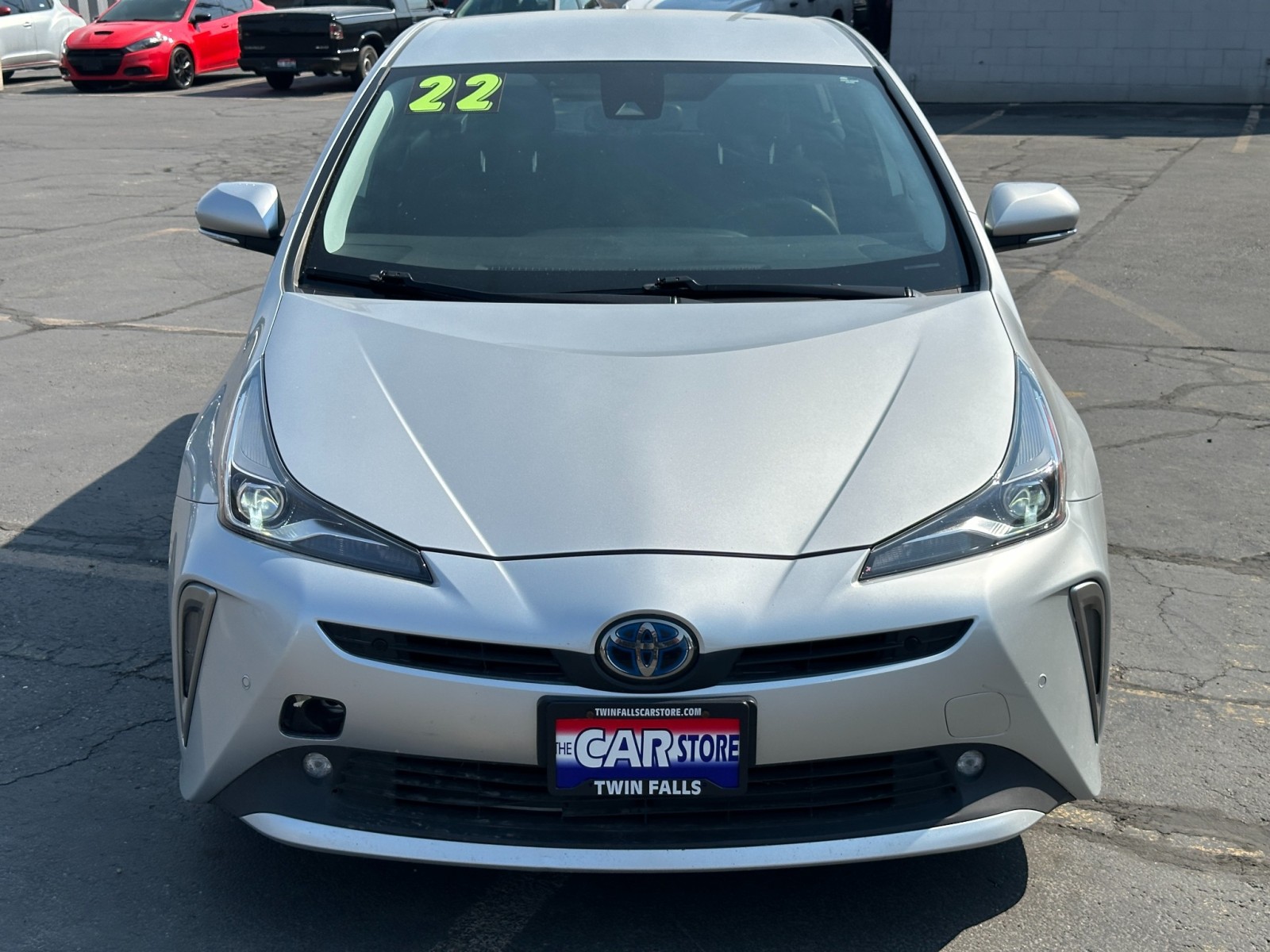 2022 Toyota Prius LE 2