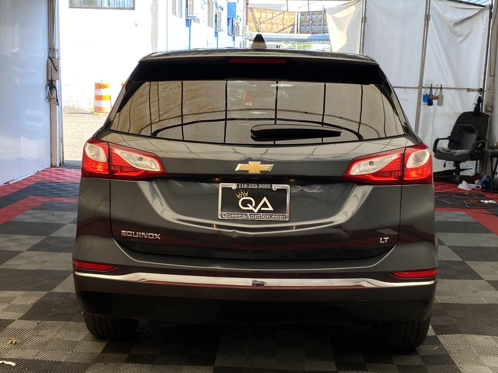 View vehicle photo 5