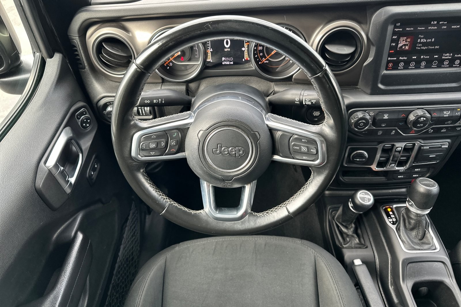 Used 2020 BLACK Jeep Sport S image 13