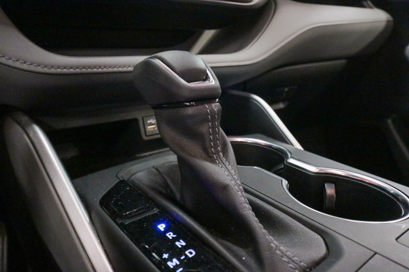 Used Car 2023 Toyota Highlander  Le For Sale Under $35,000 In Austin, Texas