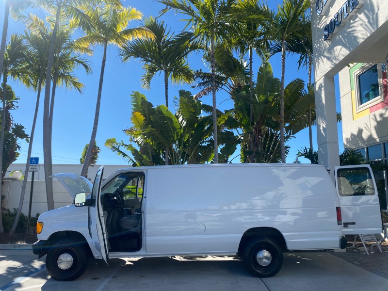 2003 Ford Econoline Cargo Van E 250 SUPER CARGO LOW MILES 67,419 in , 