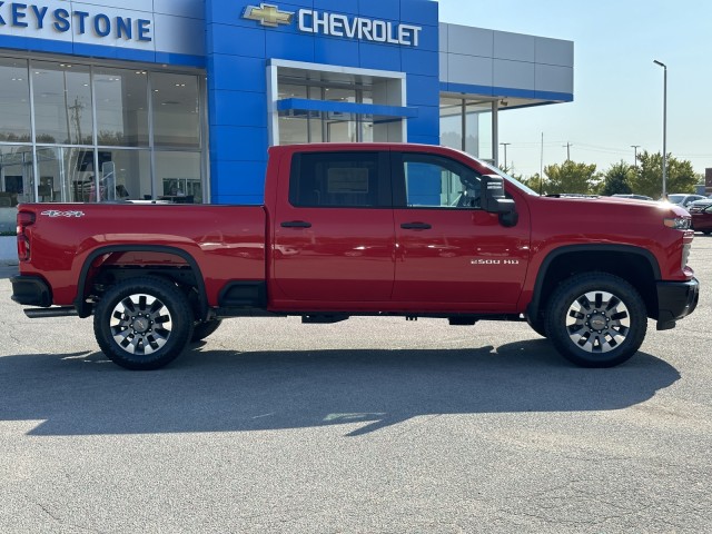 2025 Chevrolet Silverado 2500HD Custom 2