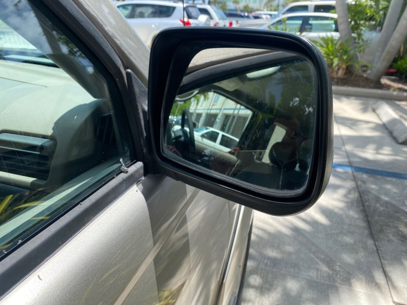 2004 Nissan Frontier 2WD XE LOW MILES 70,694 PU in , 