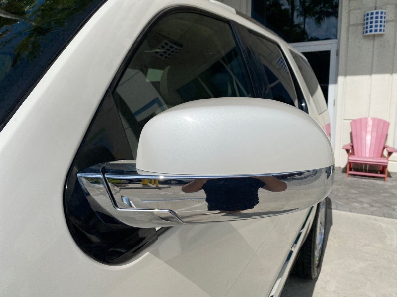 2010 Cadillac Escalade SUNROOF NAV Premium LOW MILES 66,933 in ,
