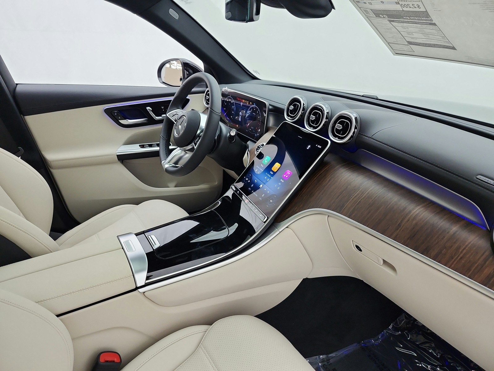 New 2027 Black Mercedes-Benz GLC 300 SUV image 15