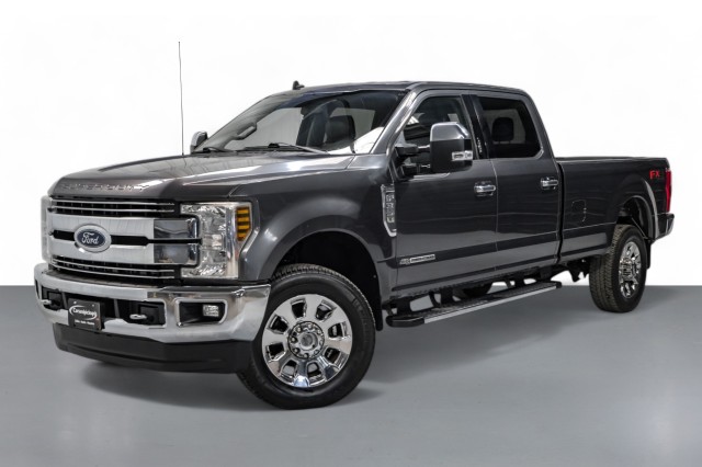 2019 Ford F-350 SRW LARIAT 4