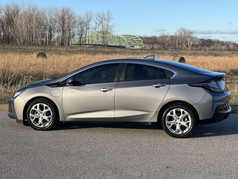 2018 Chevrolet Volt Premier in CHESTERFIELD, Missouri