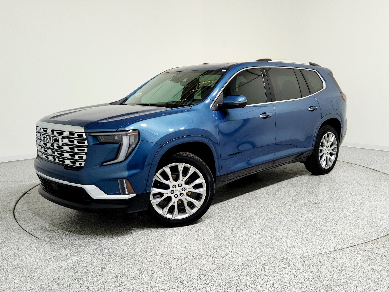 2025 GMC Acadia Denali's photo