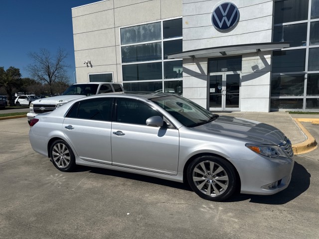 2011 Toyota Avalon XLS
