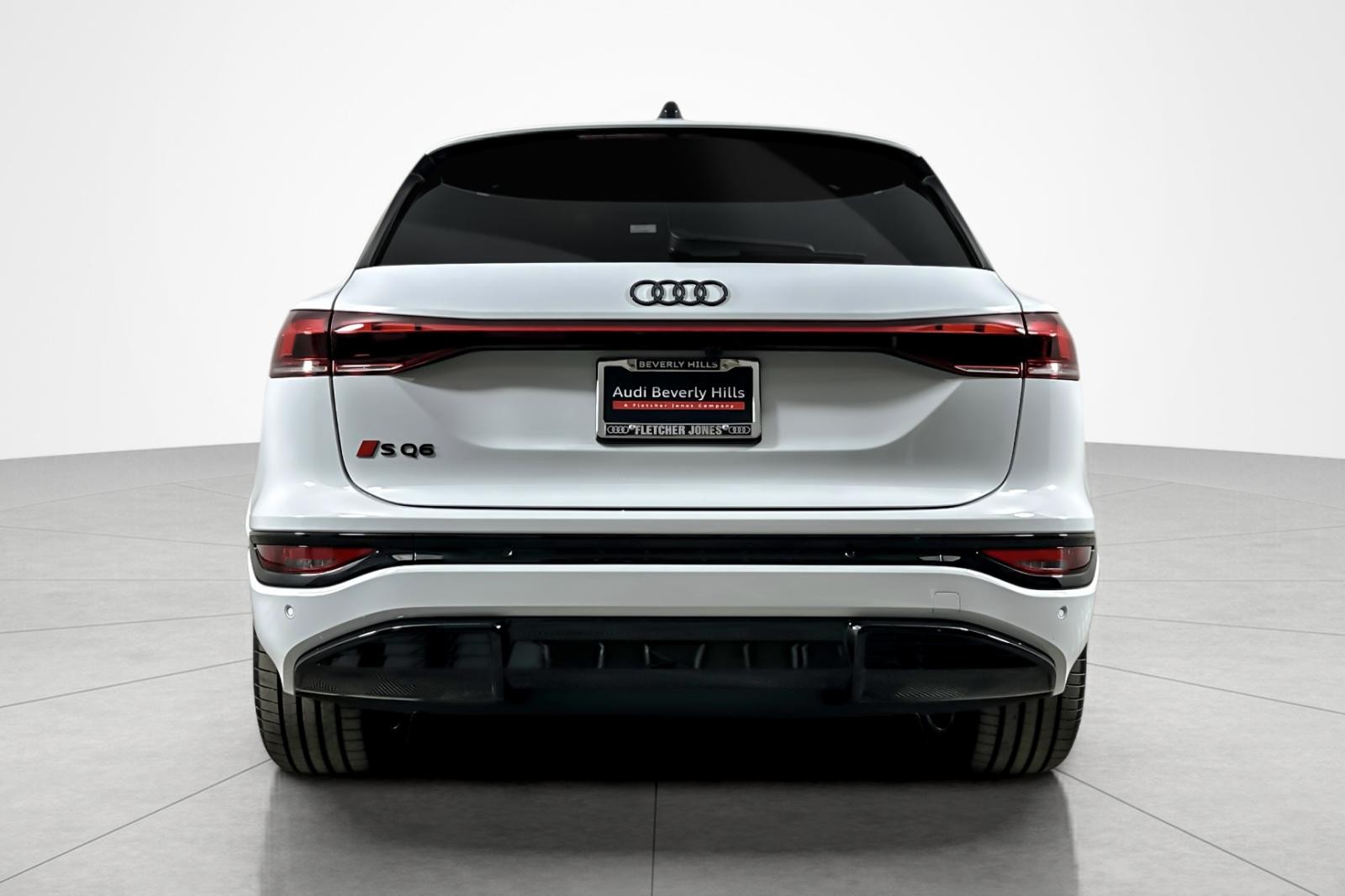New 2025 Glacier White Metallic Audi Premium Plus quattro image 5