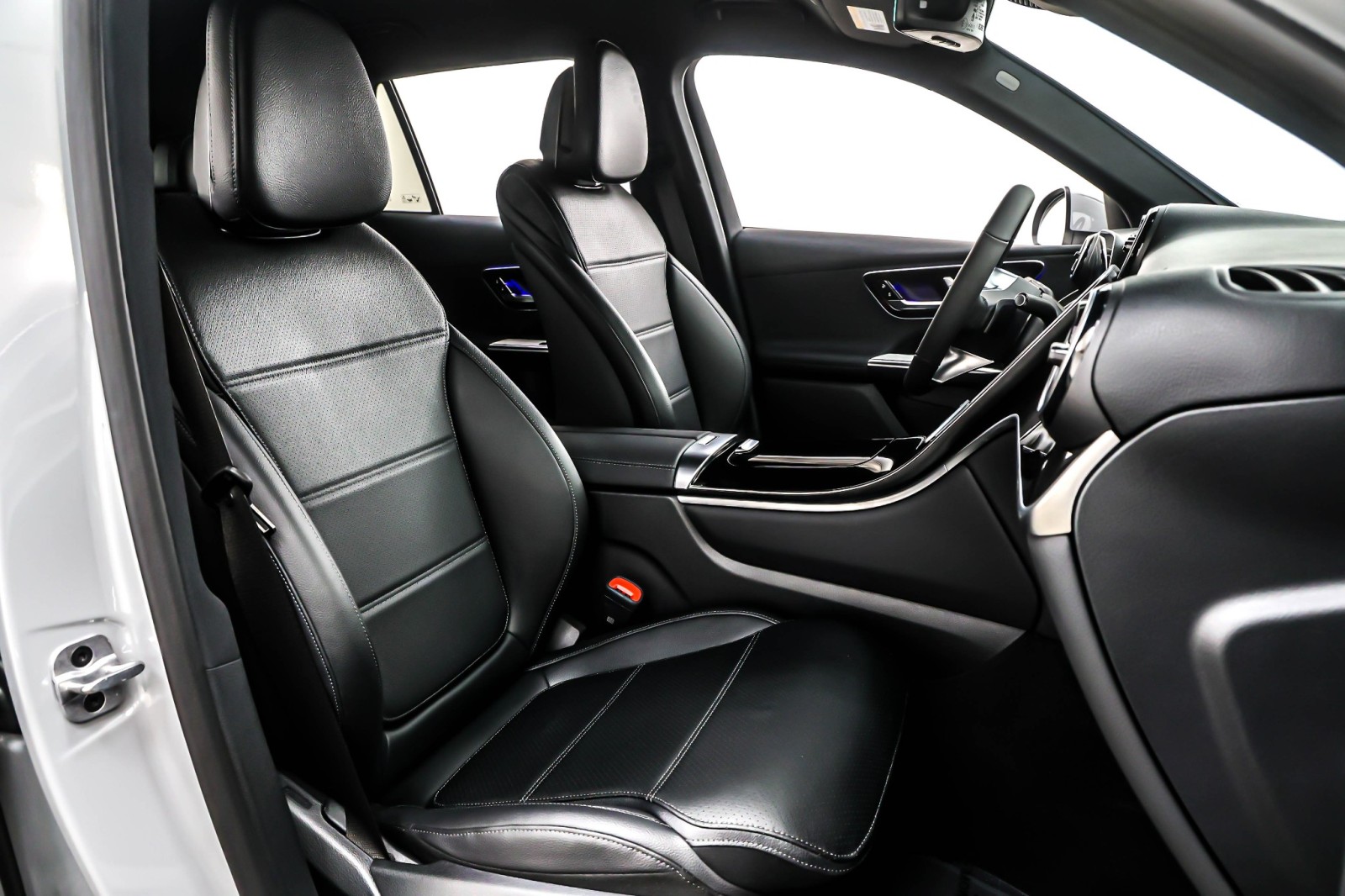 New 2026 MANUFAKTUR Alpine Grey Mercedes-Benz GLC 300 SUV image 7