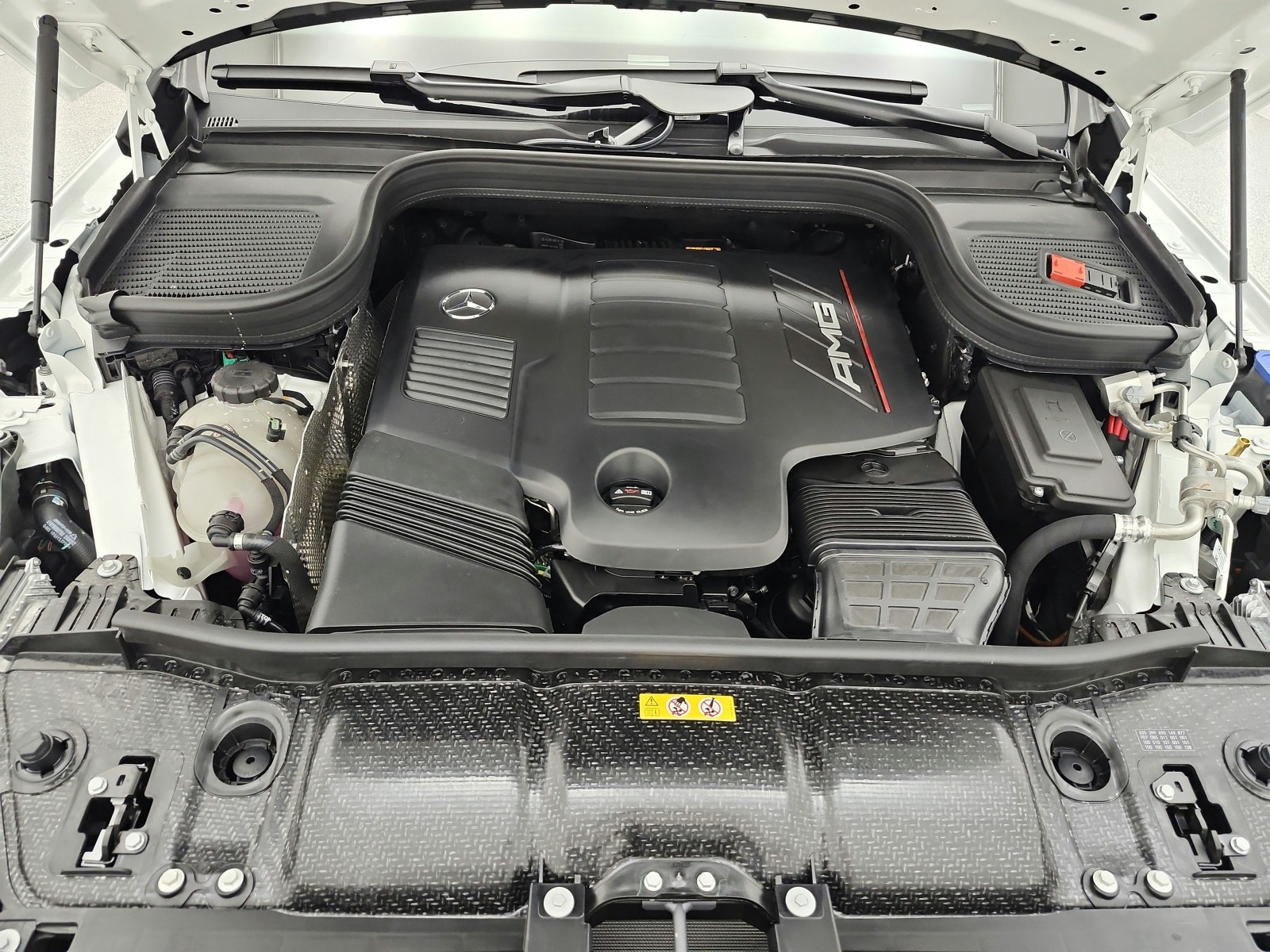 New 2027 Polar White Mercedes-Benz AMG® GLE 53e 4MATIC+ Coupe image 12