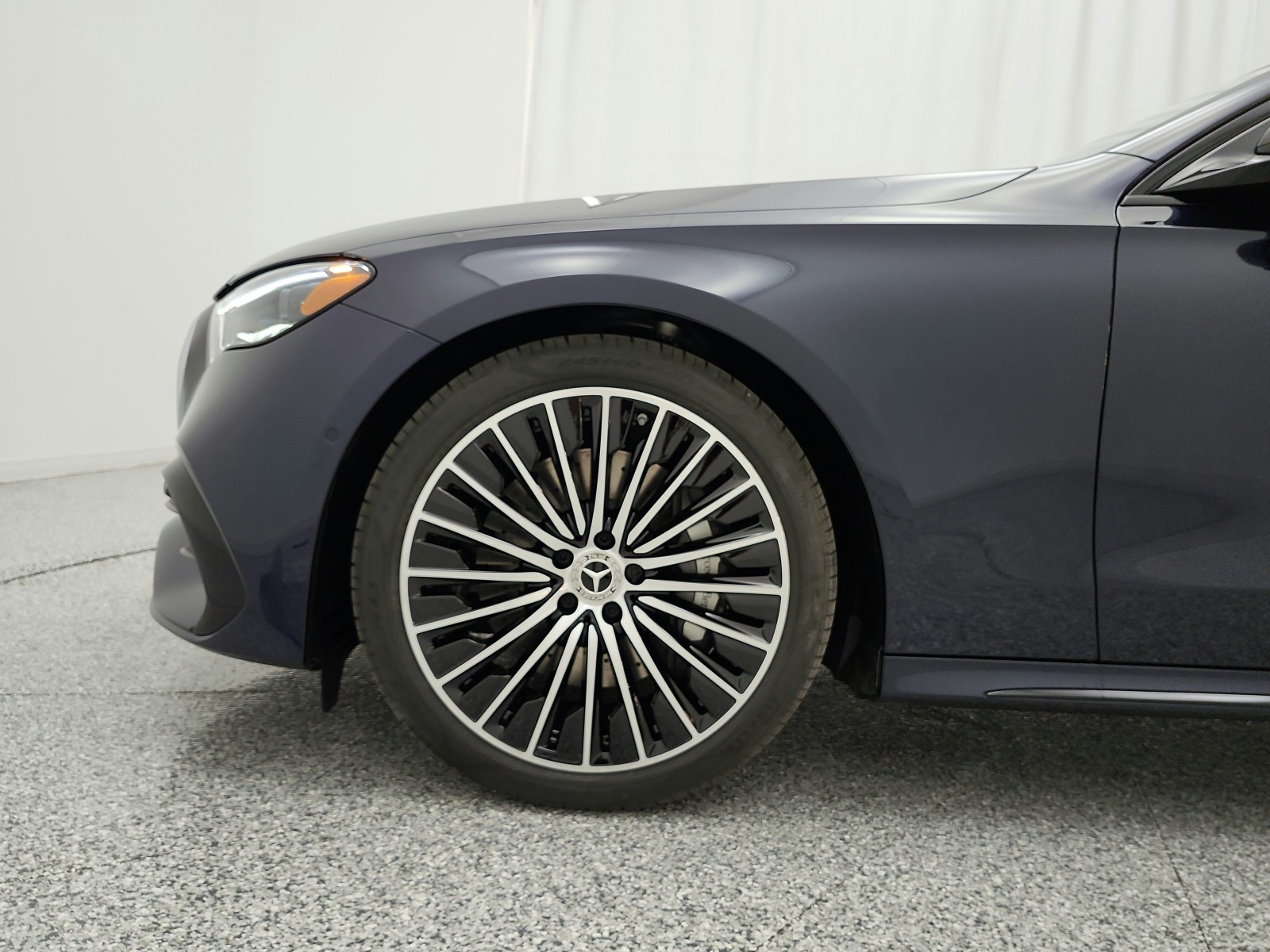 New 2027 Nautical Blue Metallic Mercedes-Benz E 450 4MATIC® Sedan image 13