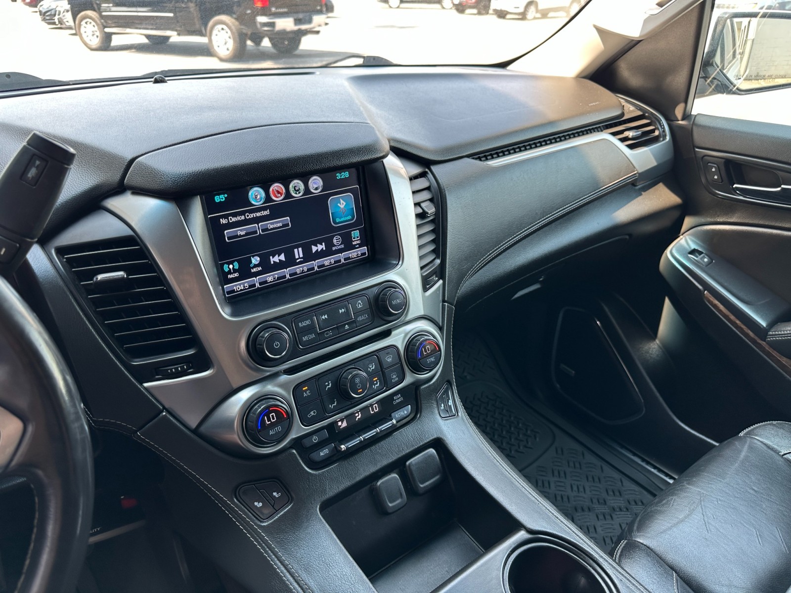 2019 Chevrolet Suburban LT 21