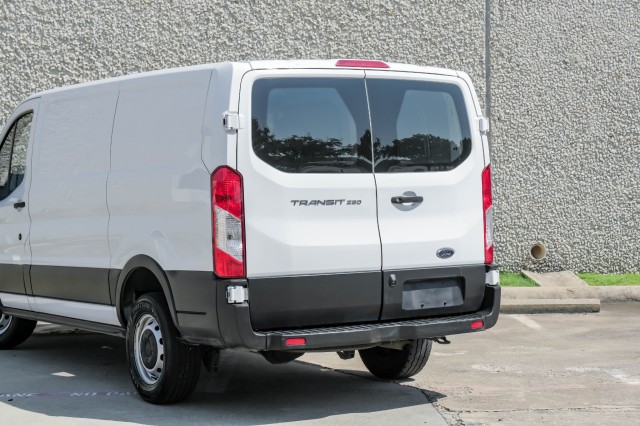 2019 Ford Transit Van  18