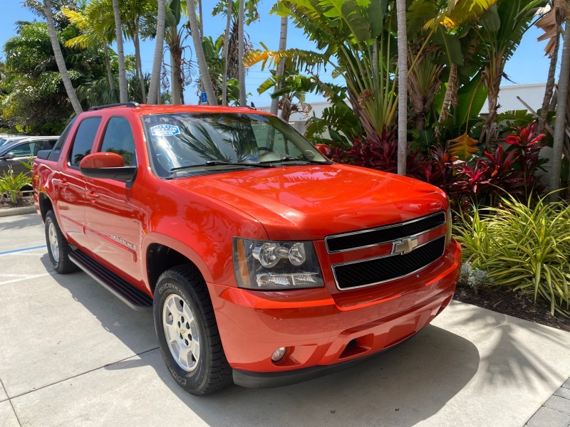 2009 Chevrolet Avalanche LT PU LOW MILES 58,696 in ,