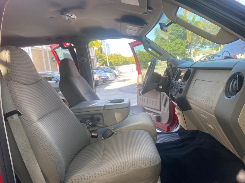 2008 Ford Super Duty F-350 DRW XL LOW MILES 43,076 4WD in ,