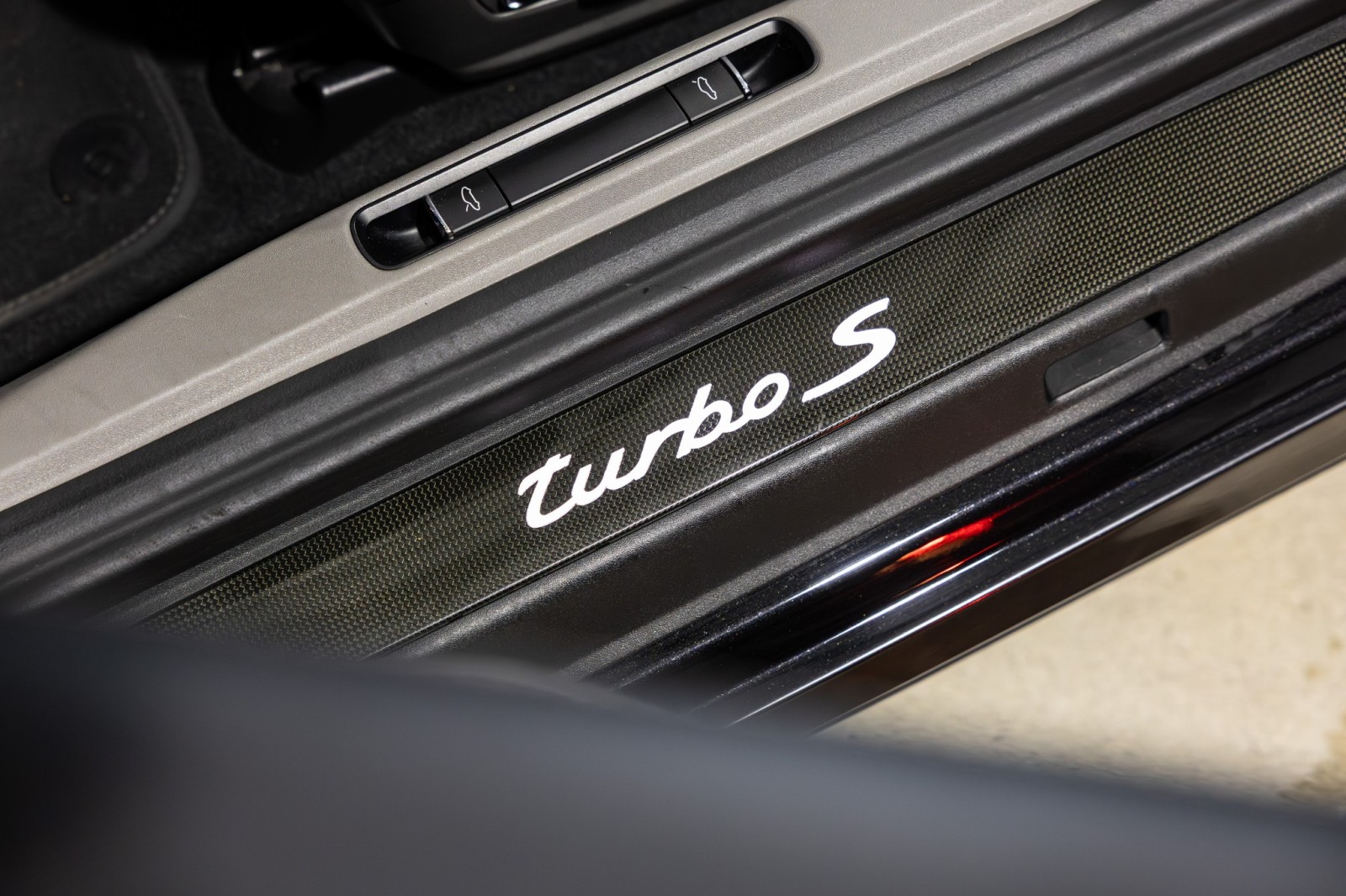 Used Car 2014 Porsche 911  Turbo S For Sale Under $130,000 In Boerne, Texas