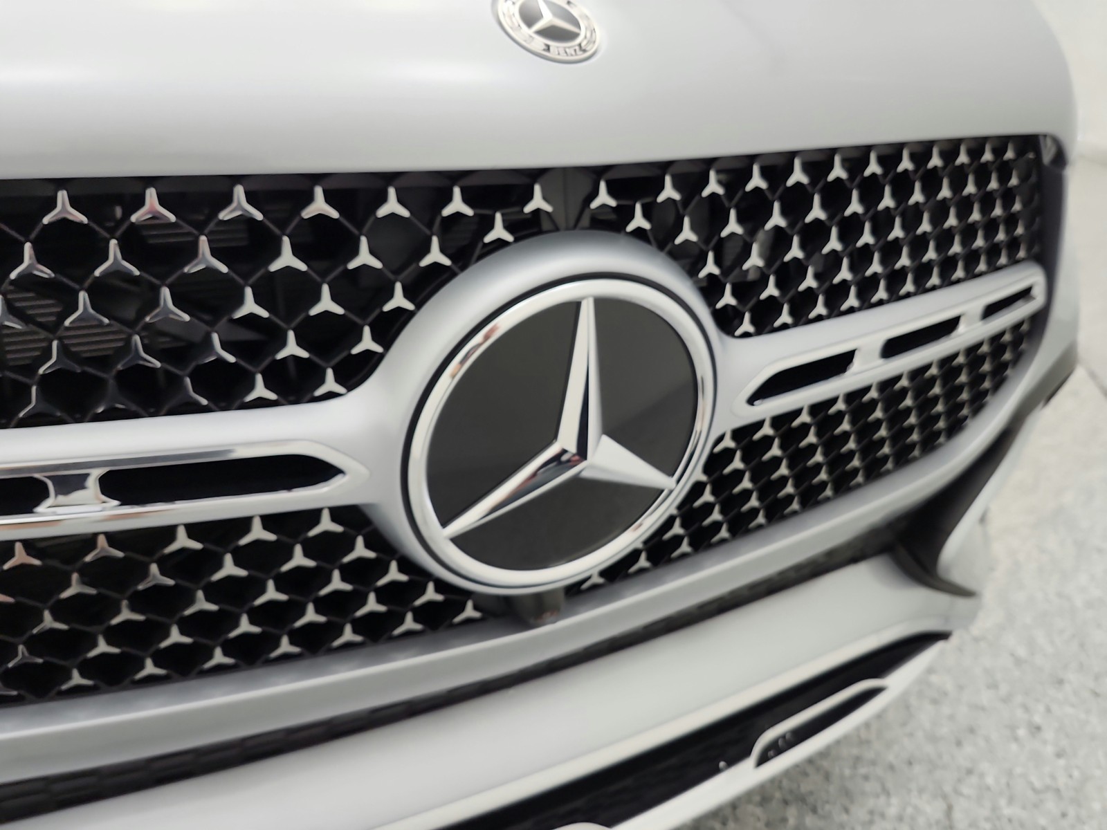 New 2026 Cirrus Silver Metallic Mercedes-Benz GLE 450 image 14