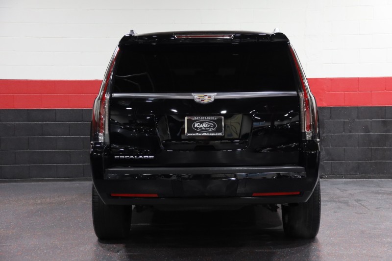 2016 Cadillac Escalade Luxury Collection 4WD 4dr Suv in , 