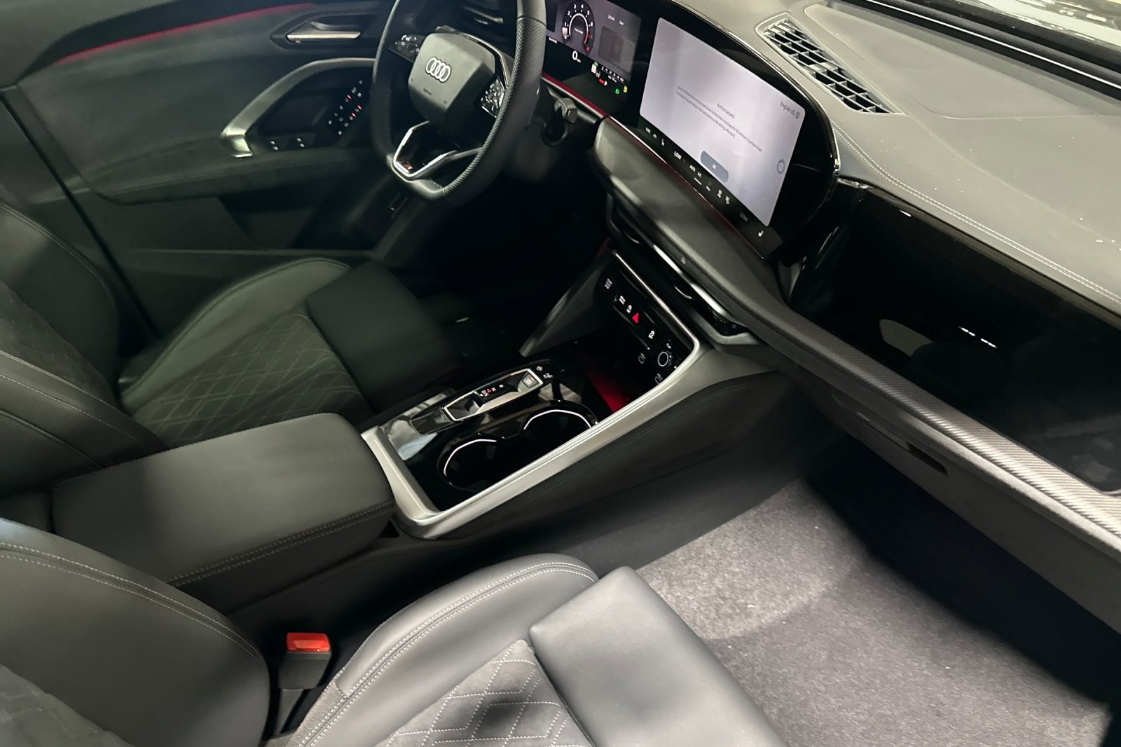 New 2026 Mythos Black Metallic Audi Premium Plus 3.0 TFSI quattro image 15