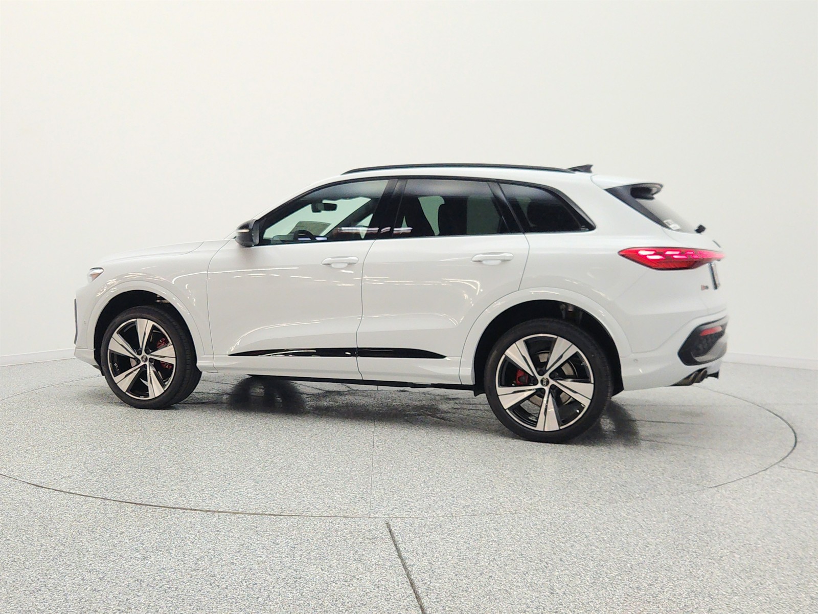 New 2026 Glacier White Metallic Audi Premium Plus 3.0 TFSI quattro image 8