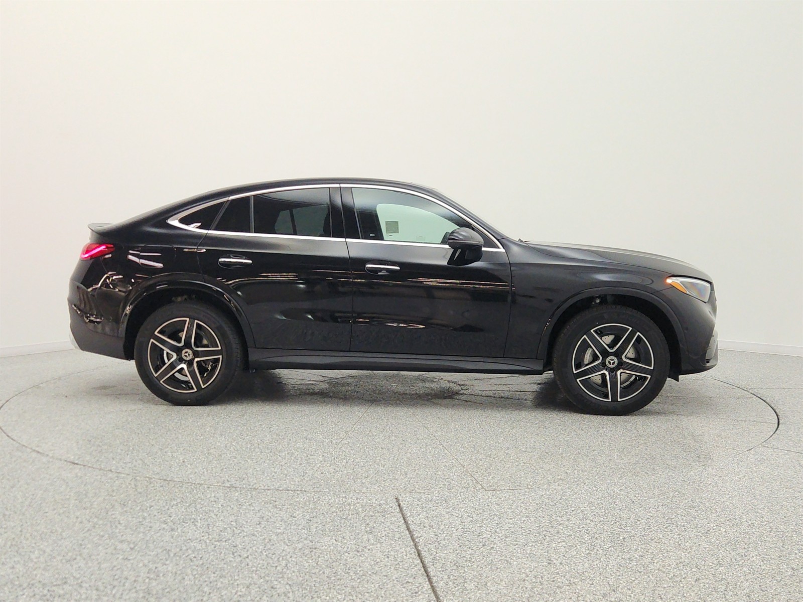 New 2026 Obsidian Black Metallic Mercedes-Benz GLC 300 4MATIC® Coupe image 4