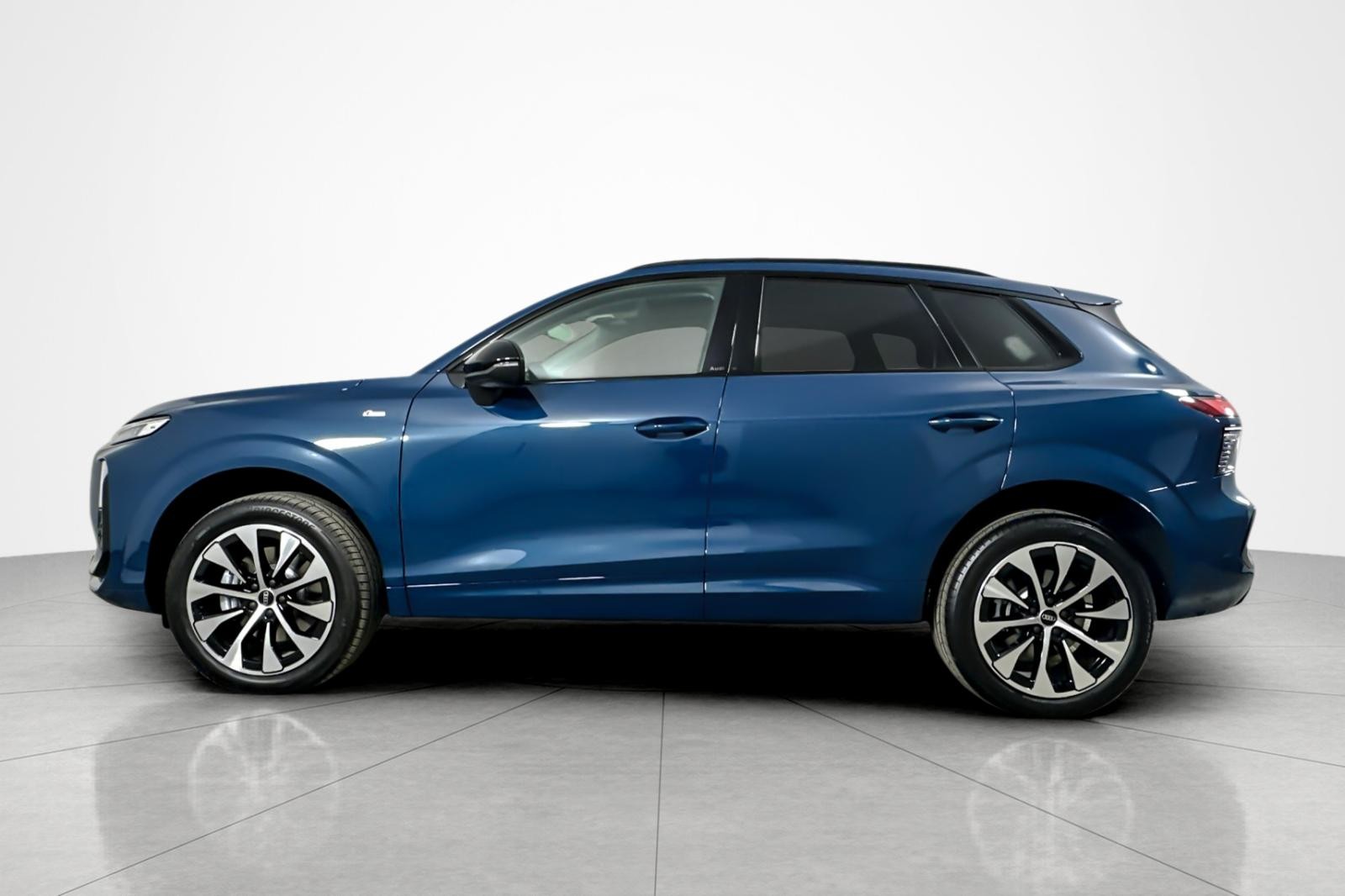 New 2026 Malpelo Blue Metallic Audi S line quattro image 3