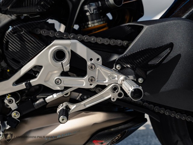 Ducati STREETFIGHTER