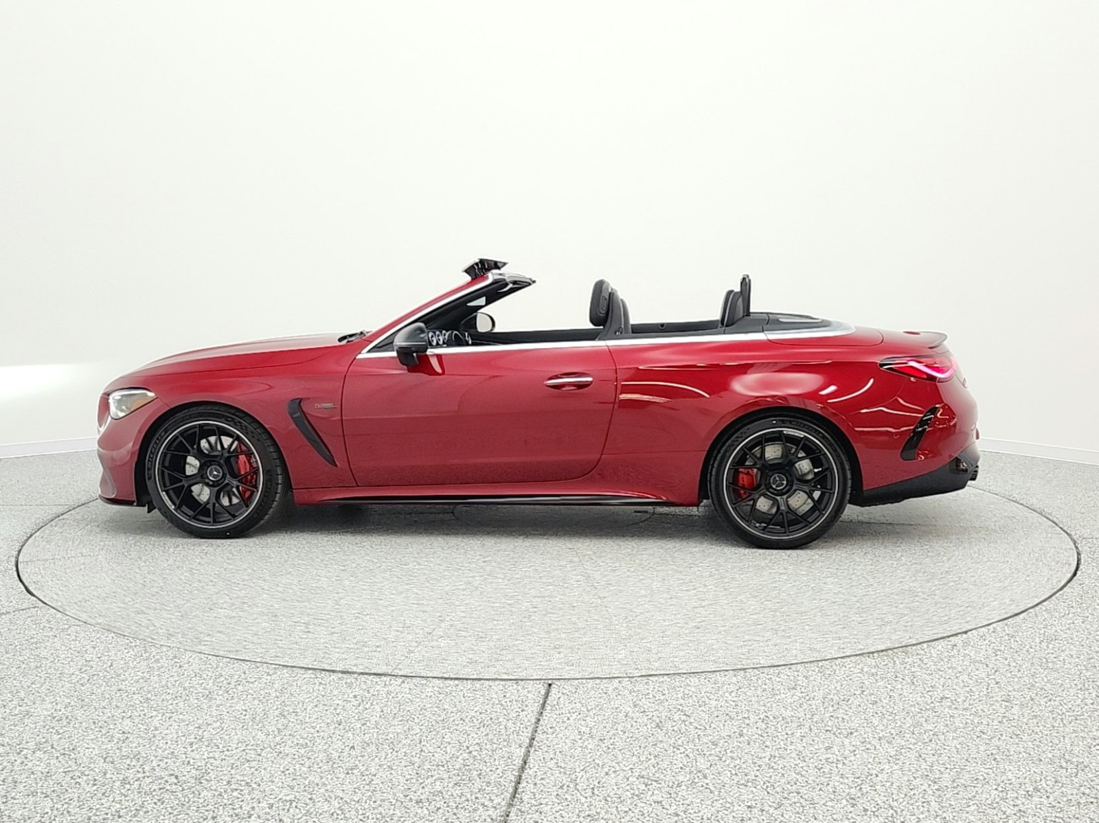 New 2026 MANUFAKTUR Patagonia Red Metallic Mercedes-Benz AMG® CLE 53 4MATIC+ Cabriolet image 8