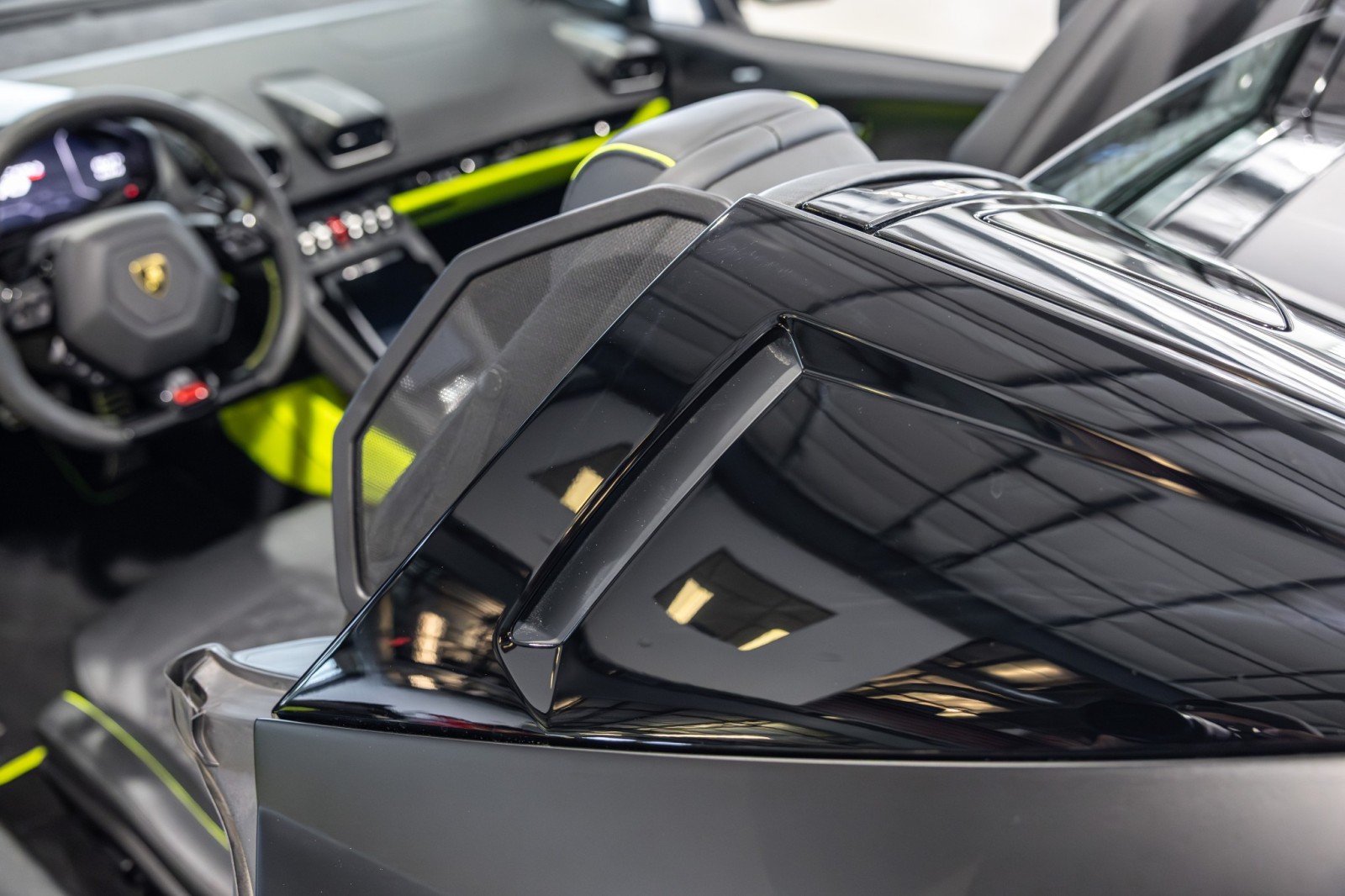 Used Car 2022 Lamborghini Huracan Evo  For Sale Under $330,000 In Boerne, Texas