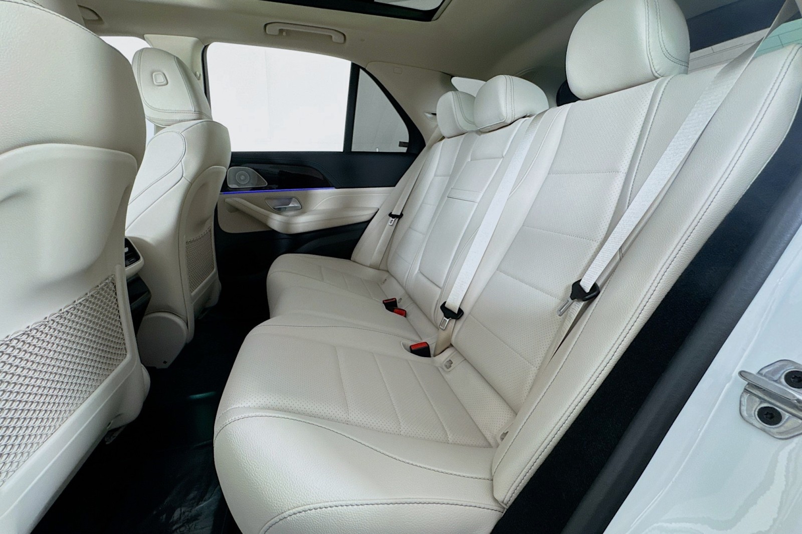 New 2026 Polar White Mercedes-Benz GLE 350 SUV image 7