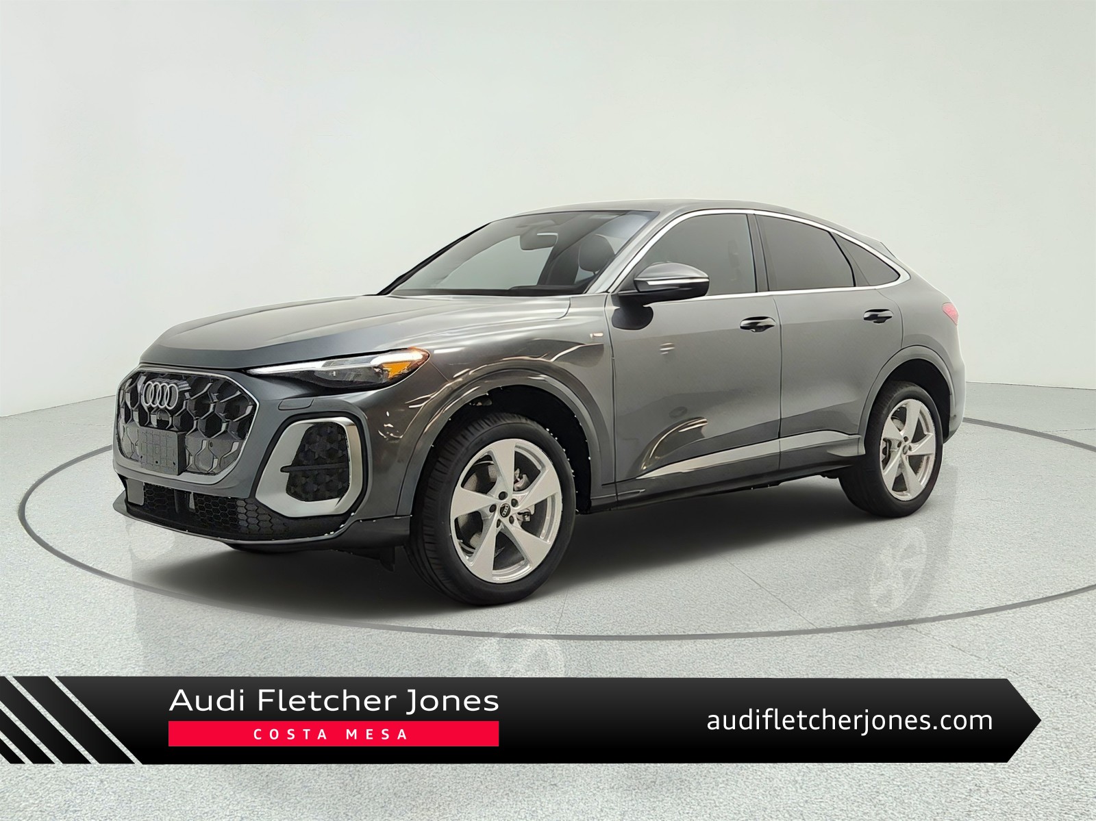 Daytona Gray Pearl Effect 2026 Audi Q5 Sportback Sedan All-Wheel Drive Automatic